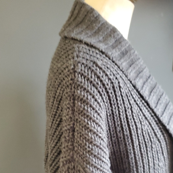 Anthropologie Gray Cardigan with Shawl Collar and Ribbed Knit Size XS - Picture 6 of 10